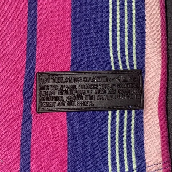 Multi color hooded shirt - Picture 3 of 4